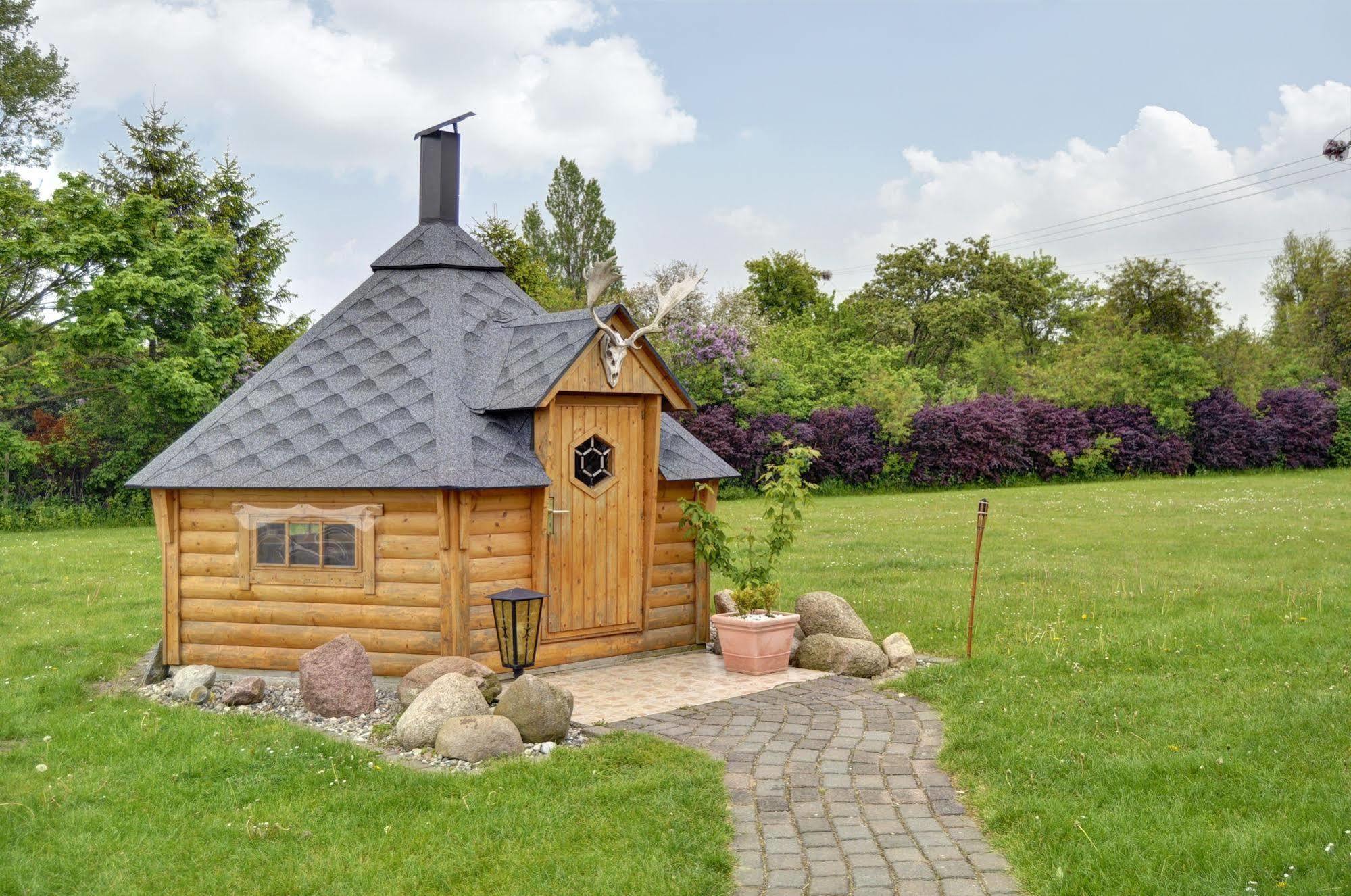 Pension Zum Riedensee Bastorf Bagian luar foto